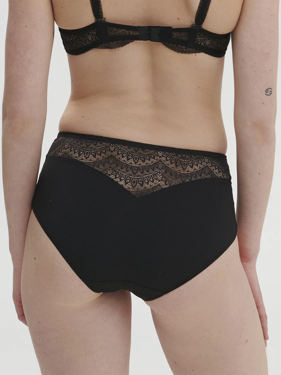 Culotte taille haute - Noir - Image 2