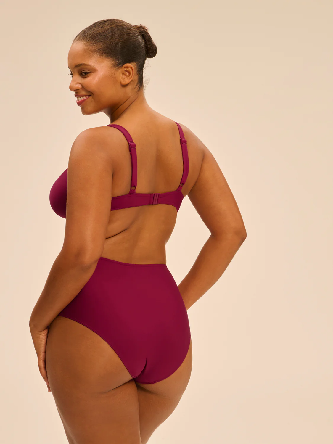 Haut de maillot de bain avec armatures - Cassis - Image 6