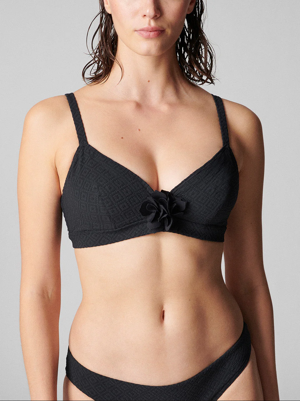 Haut de maillot de bain triangle avec armatures cachées - Noir