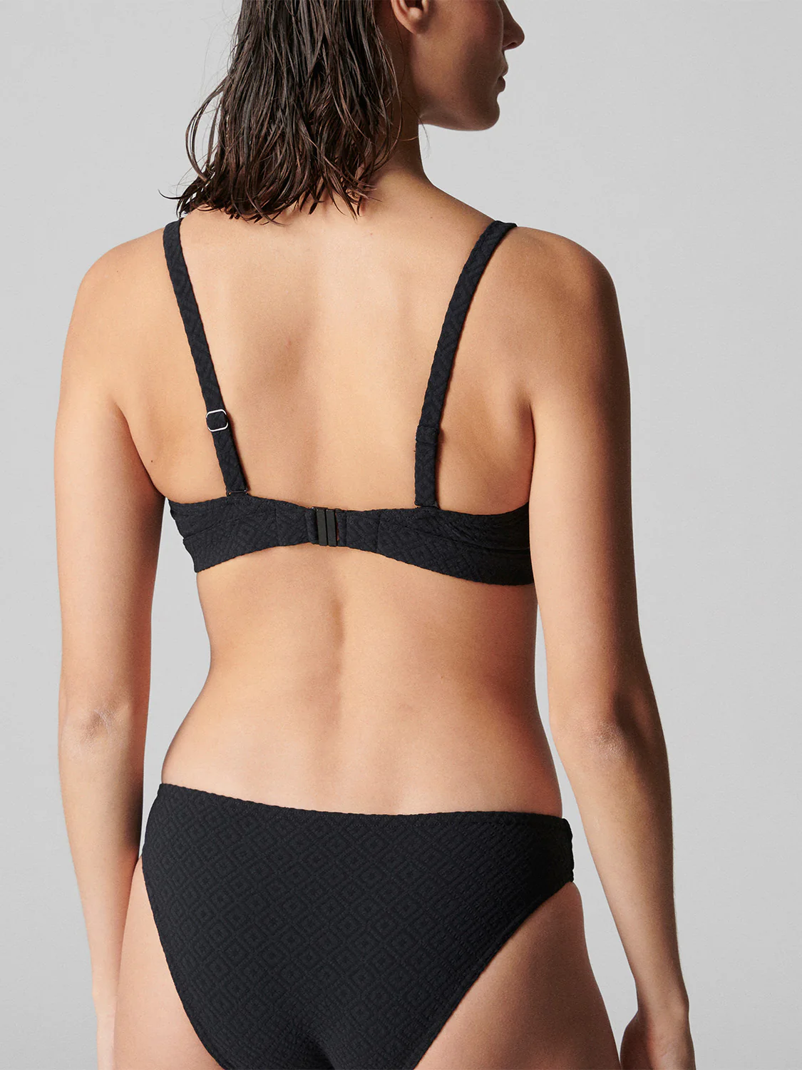 Haut de maillot de bain triangle avec armatures cachées - Noir - Image 2