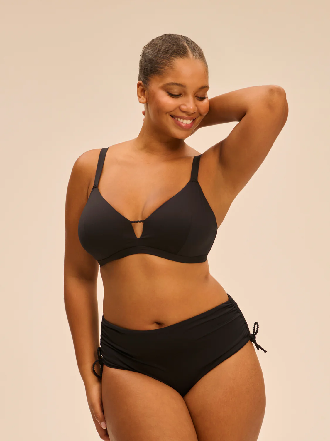 Haut de maillot de bain triangle avec armatures cachées - Noir - Image 10