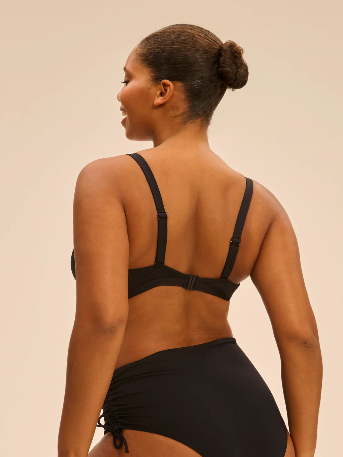 Haut de maillot de bain triangle avec armatures cachées - Noir - Image 8