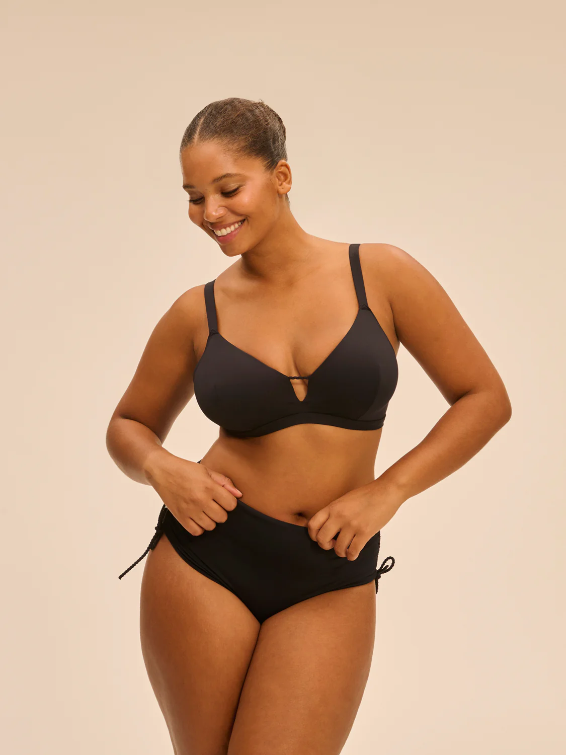 Haut de maillot de bain triangle avec armatures cachées - Noir - Image 9