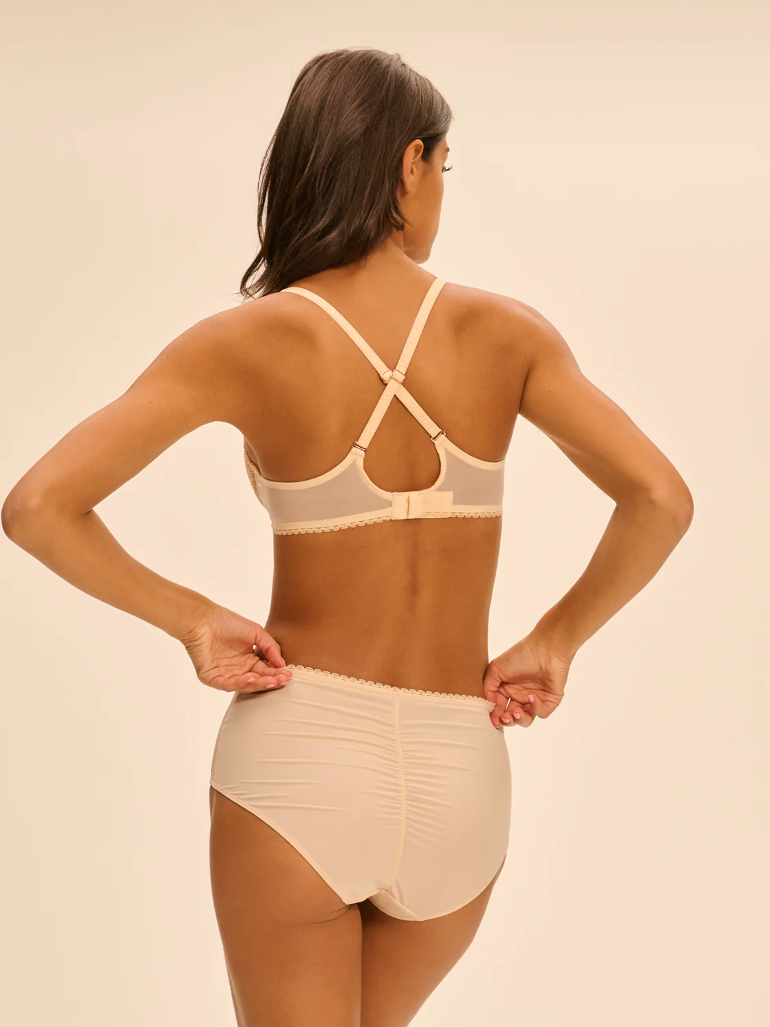 Soutien-gorge avec armature décolleté plongeant - Beige Chic - Image 8