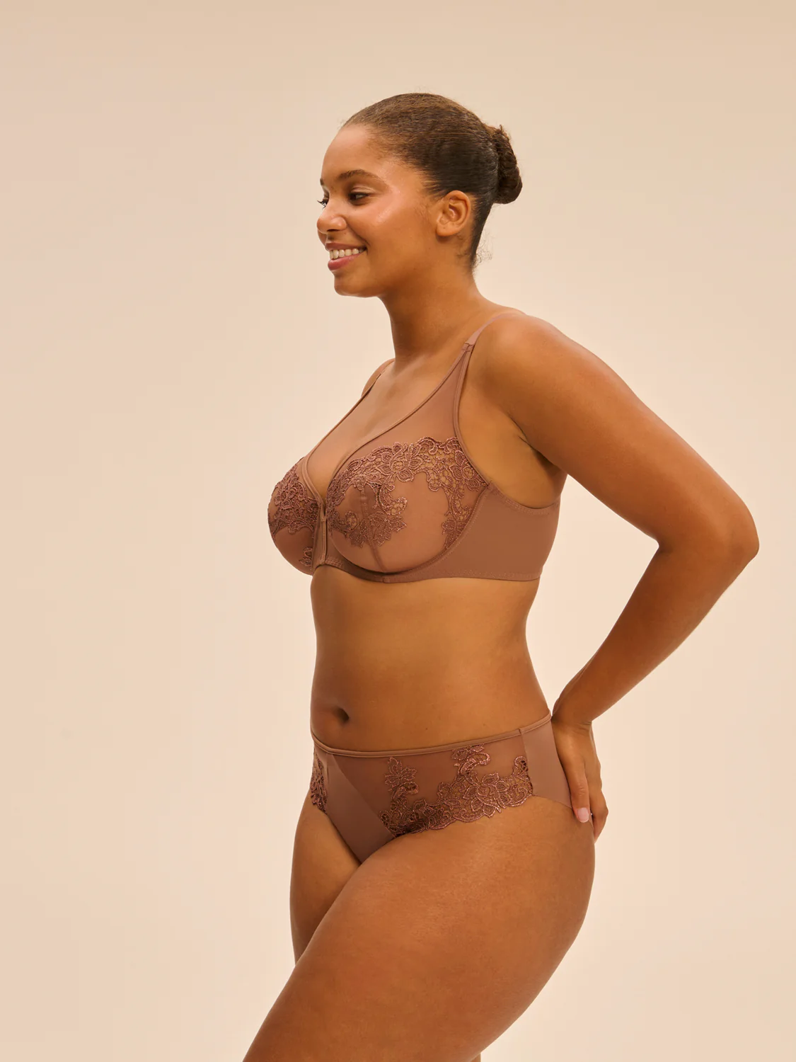 Soutien-gorge avec armature décolleté plongeant - Brun Tender - Image 9