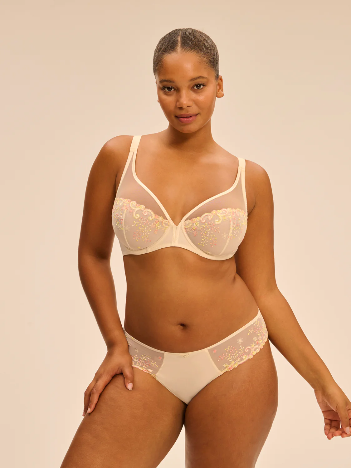 Soutien-gorge avec armature décolleté plongeant - Pampa - Image 10