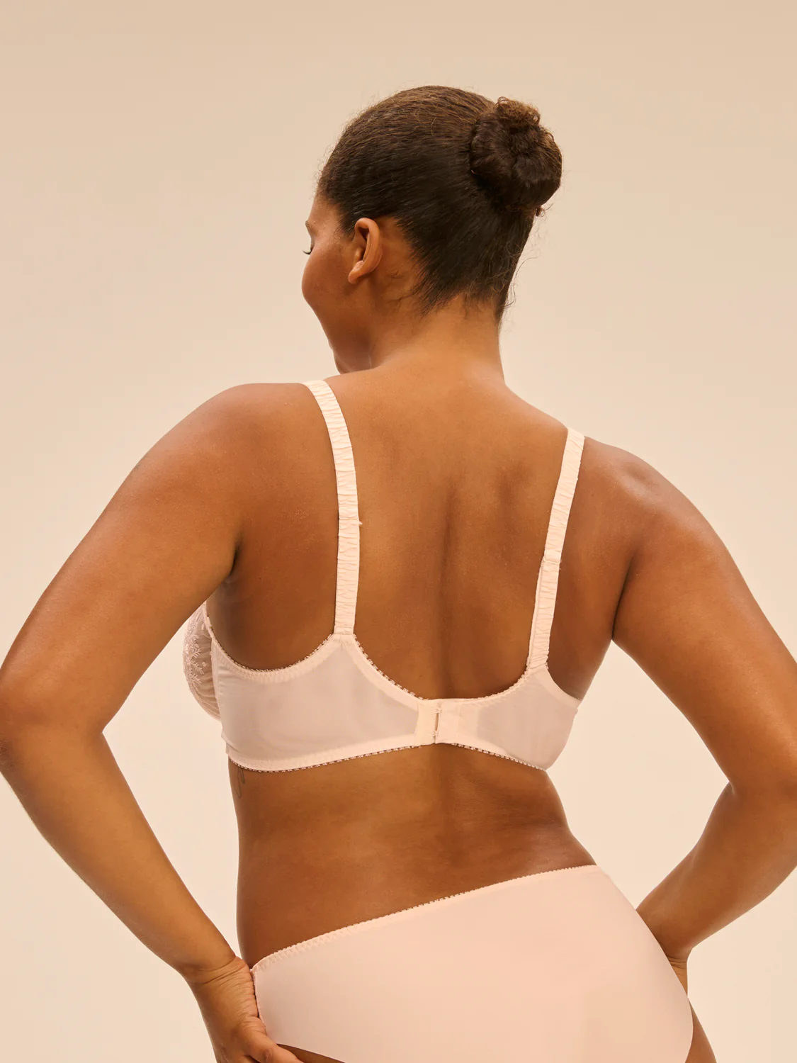 Soutien-gorge avec armature décolleté plongeant - Rose sakura - Image 8