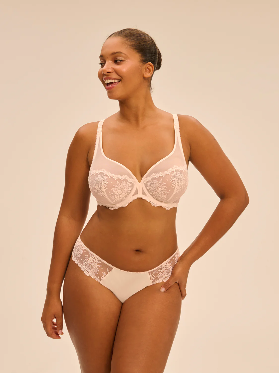 Soutien-gorge avec armature décolleté plongeant - Rose sakura - Image 9