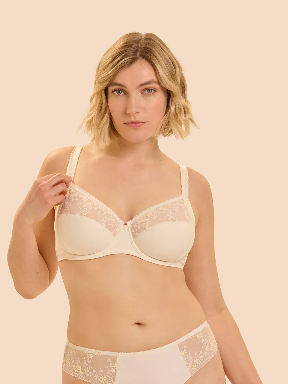 Soutien-gorge avec armature emboitant - Naturel