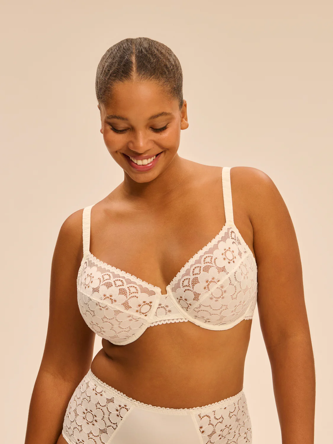 Soutien-gorge avec armatures classique - Naturel - Image 10