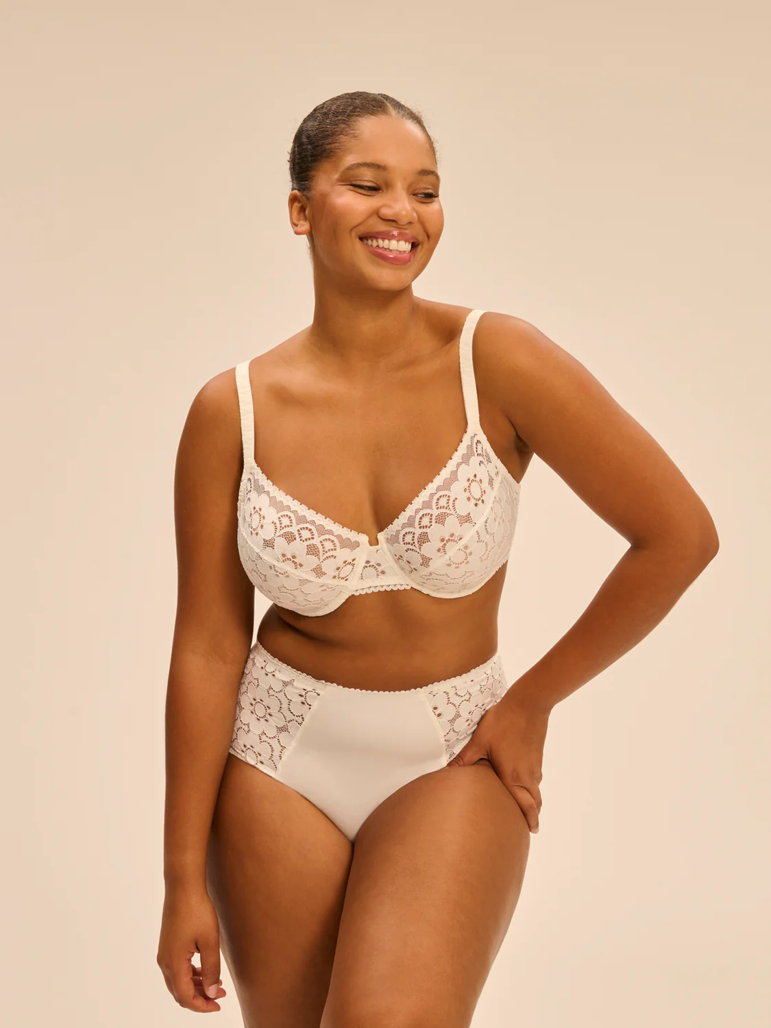 Soutien-gorge avec armatures classique - Naturel - Image 13