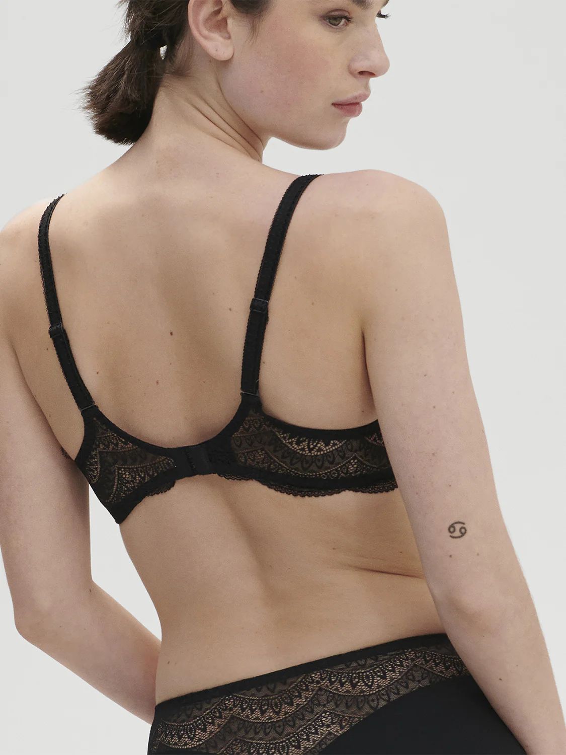 Soutien-gorge avec armatures classique - Noir - Image 2