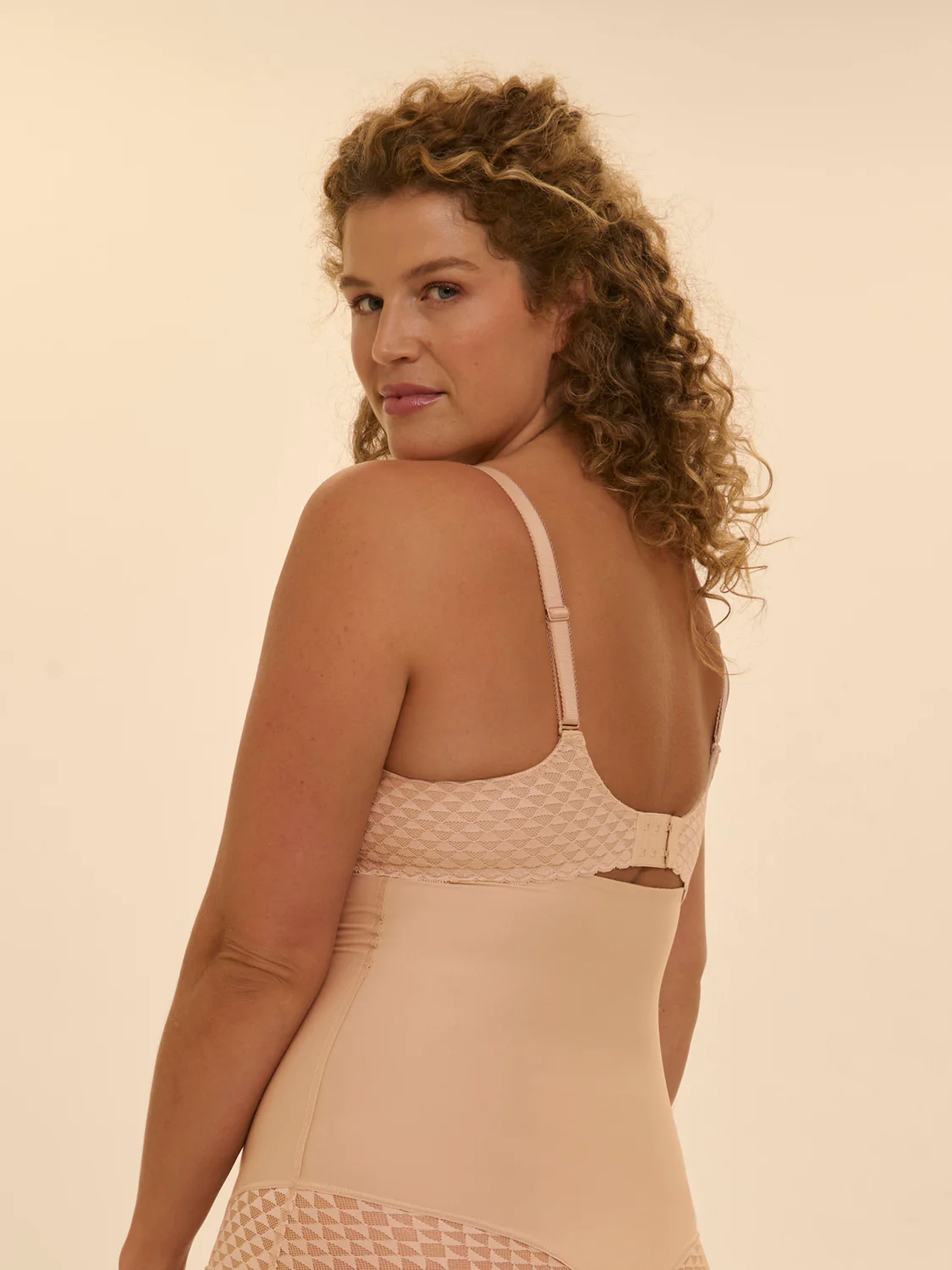 Soutien-gorge avec armatures classique - Peau Rosée - Image 7