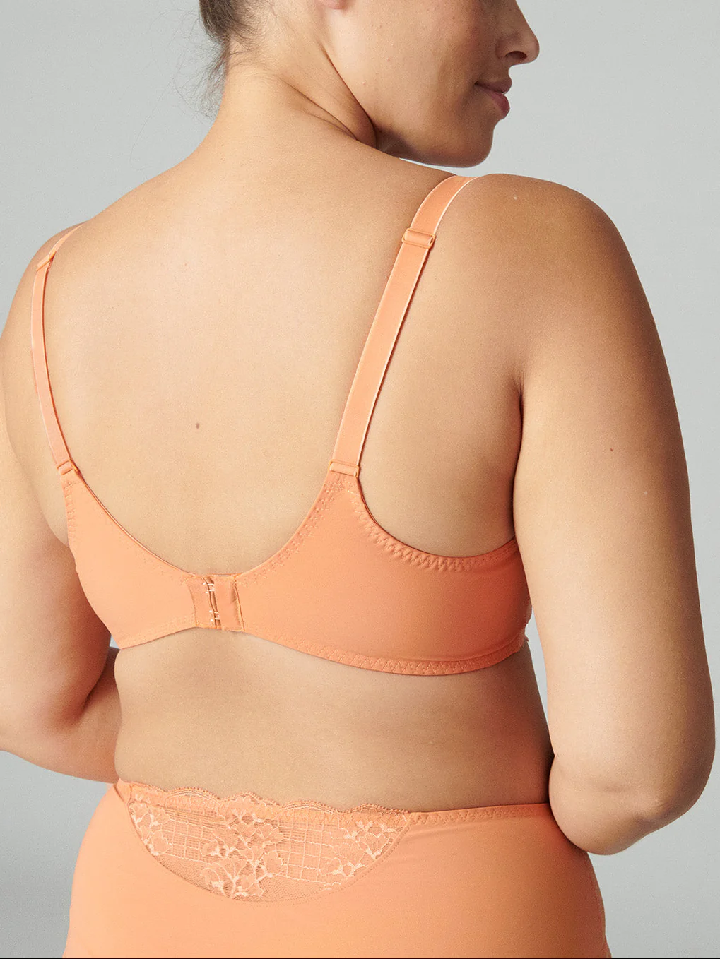 Soutien-gorge avec armatures décolleté plongeant - Abricot - Image 4