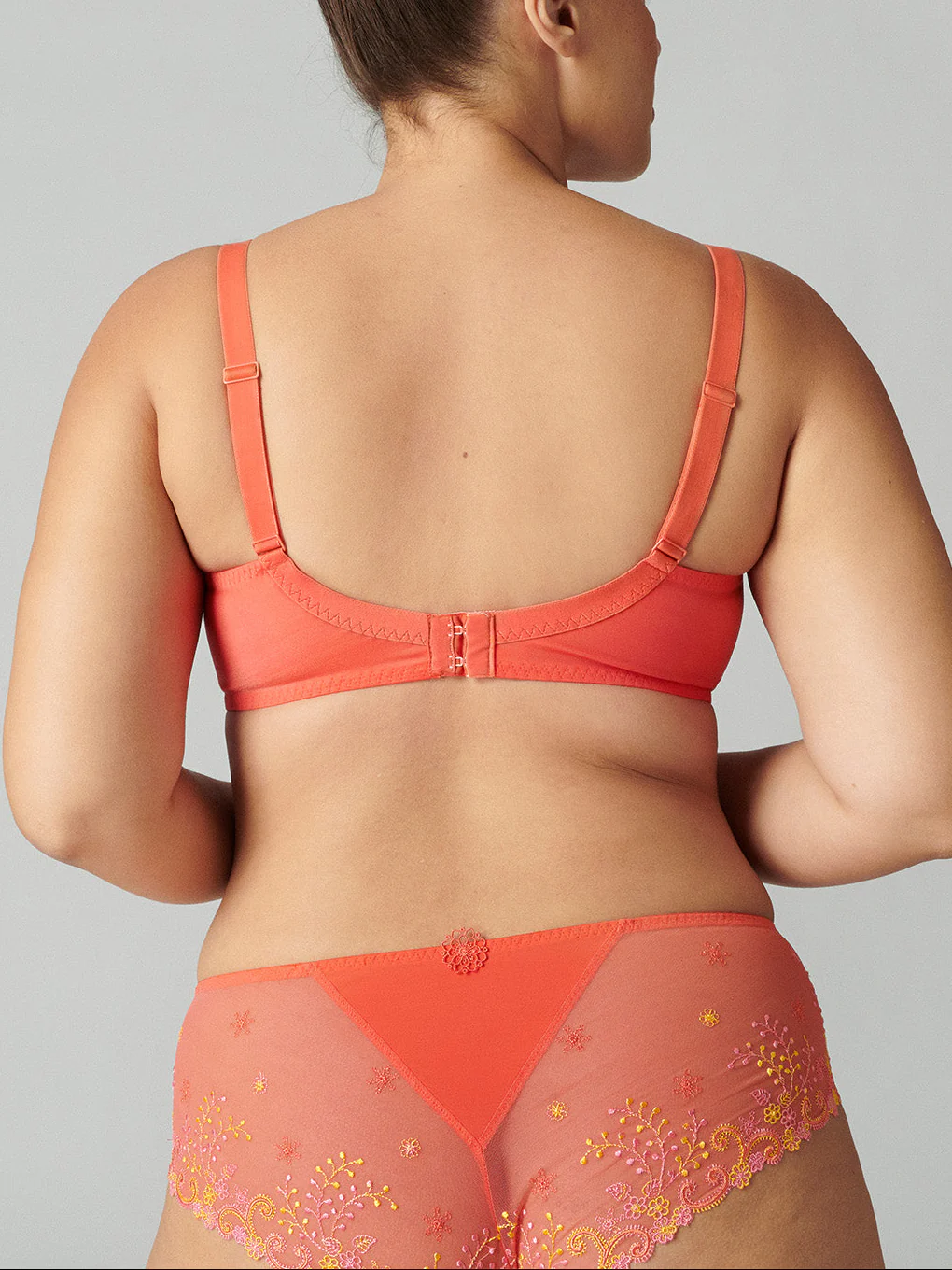 Soutien-gorge avec armatures décolleté plongeant - Mango - Image 4