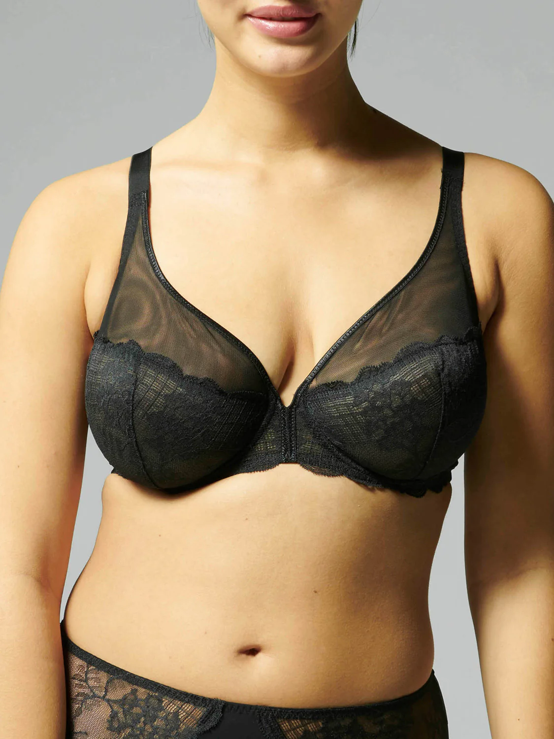 Soutien-gorge avec armatures décolleté plongeant - Noir - Image 3