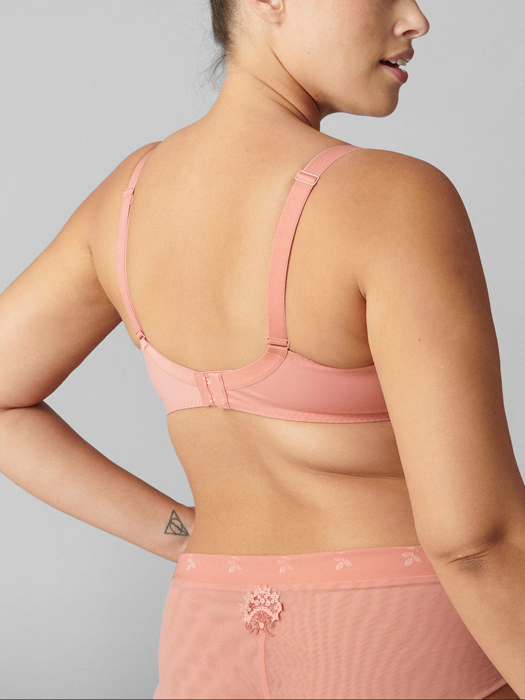 Soutien-gorge avec armatures décolleté plongeant - Rose Ginger - Image 4