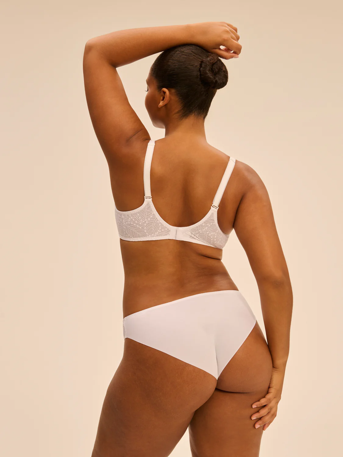 Soutien-gorge avec armatures moulé décolleté plongeant - Blanc - Image 13