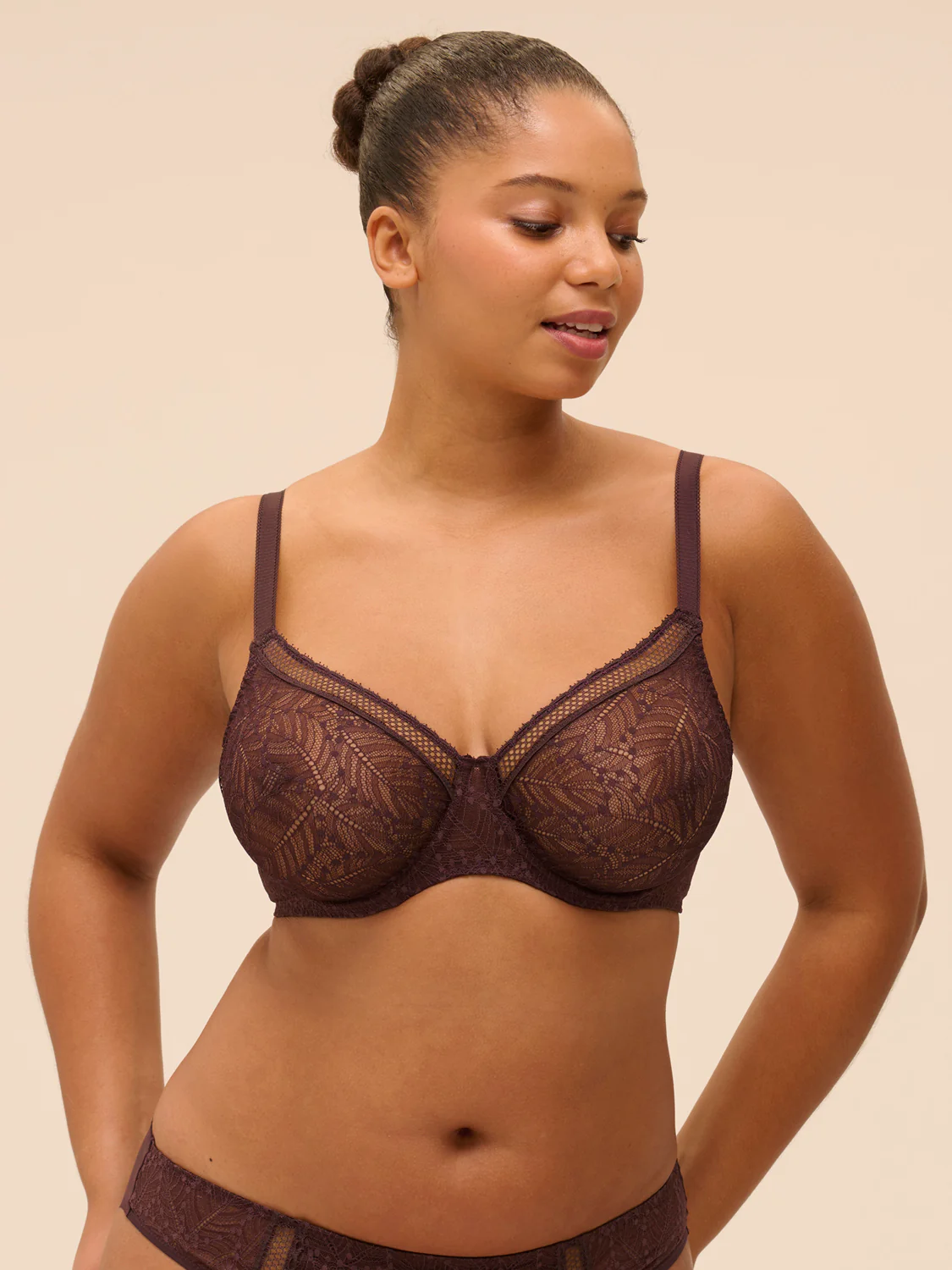 Soutien-gorge avec armatures moulé décolleté plongeant - Brun Foncé - Image 3