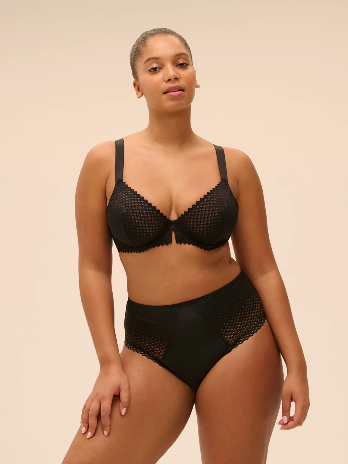 Soutien-gorge corbeille - Noir - Image 10
