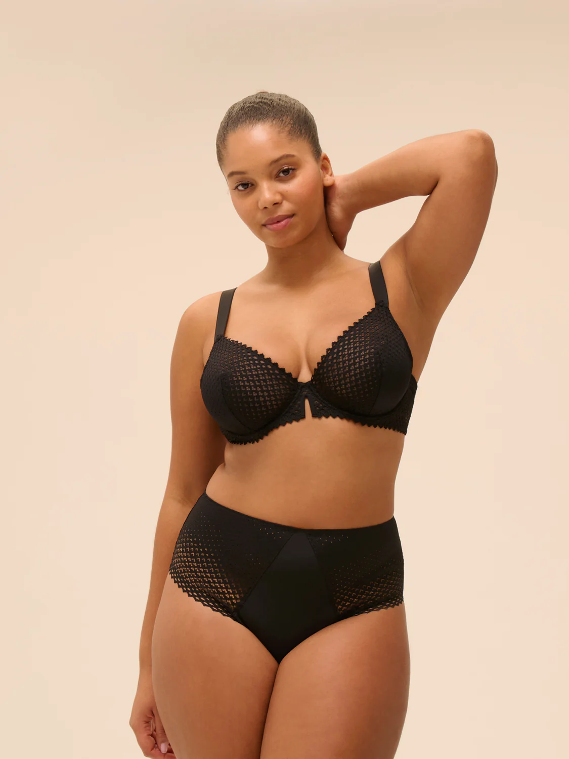 Soutien-gorge corbeille - Noir - Image 11