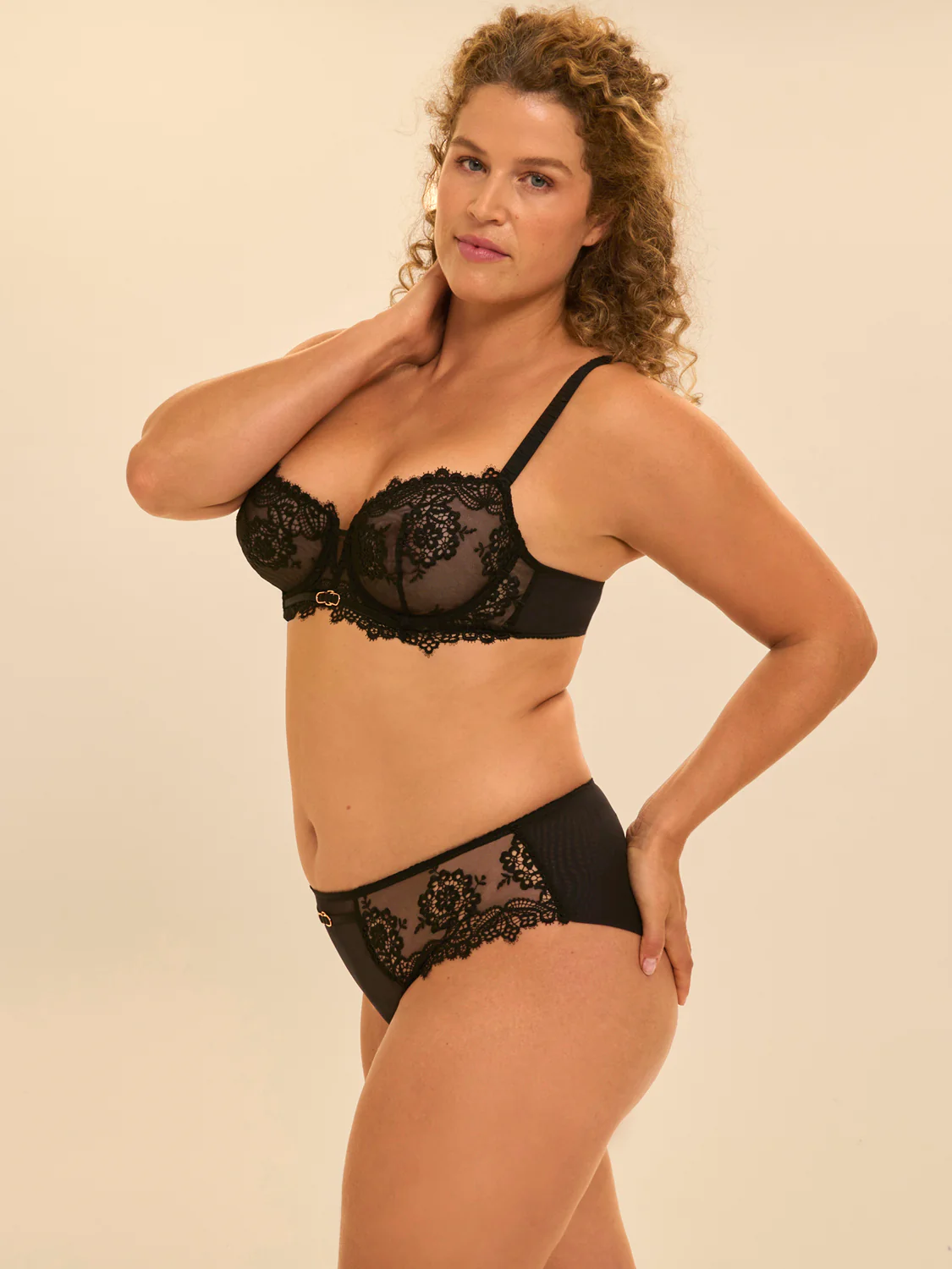 Soutien-gorge corbeille - Noir - Image 9