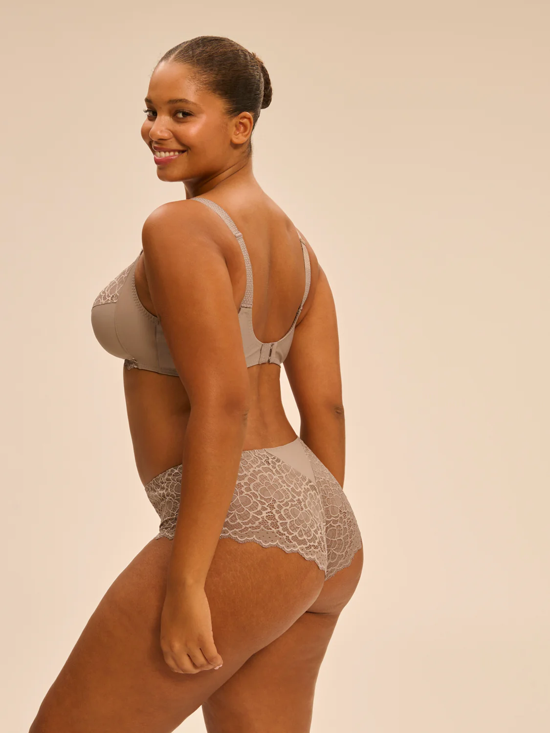 Soutien-gorge sans-armatures structuré - Grège - Image 9