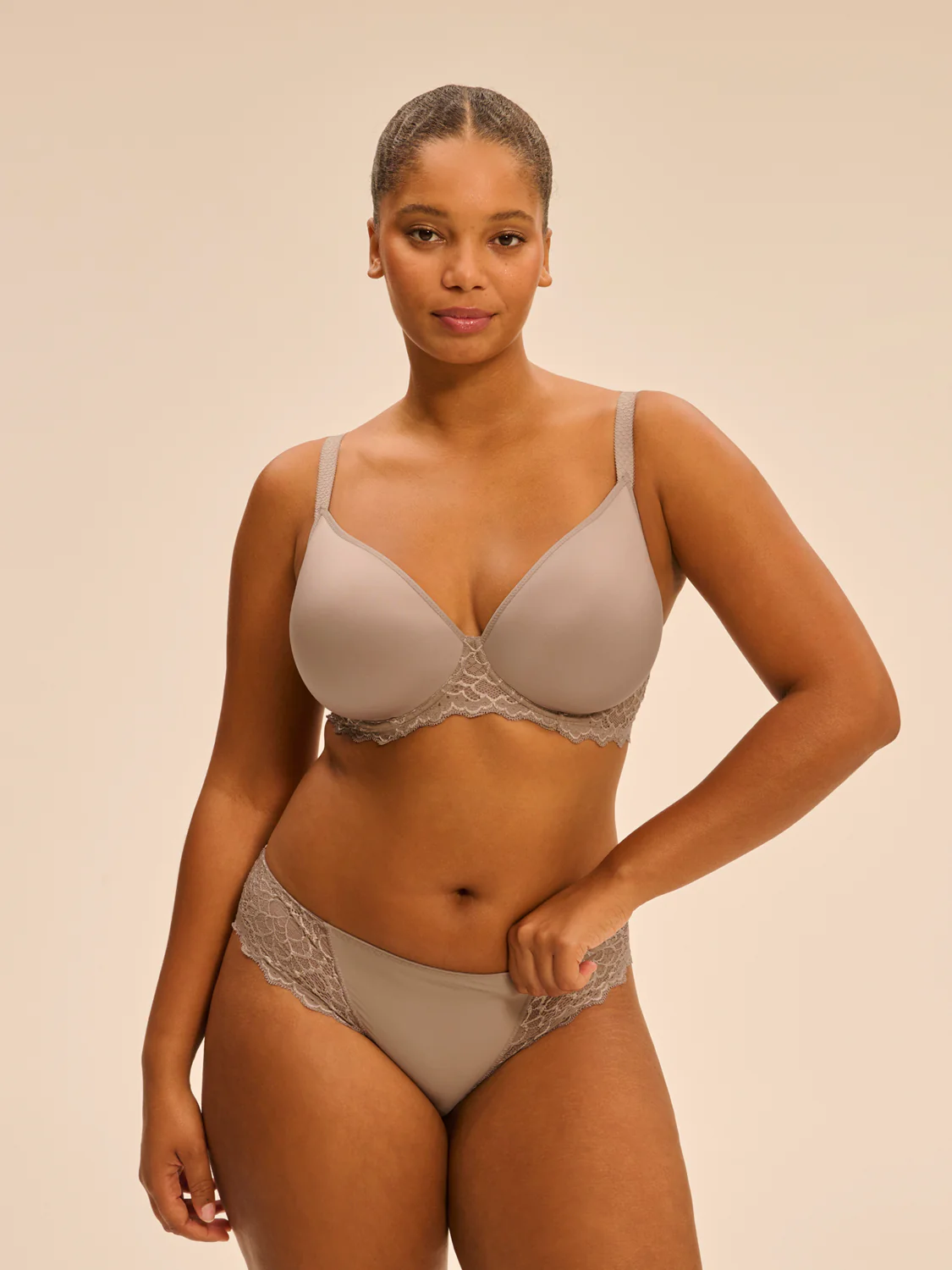 Soutien-gorge spacer décolleté plongeant - Grège - Image 6