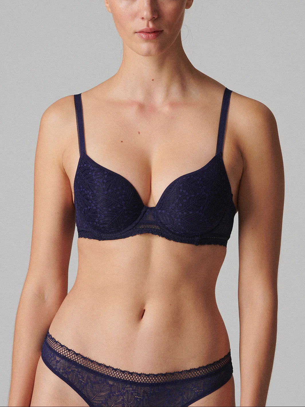 Soutien-gorge spacer décolleté plongeant - Minuit